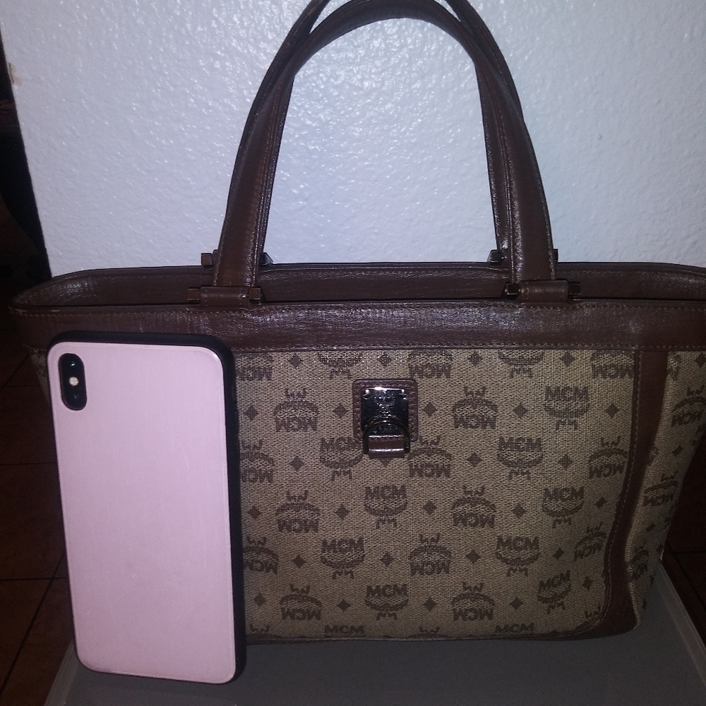 Purse - Picture 4 of 9